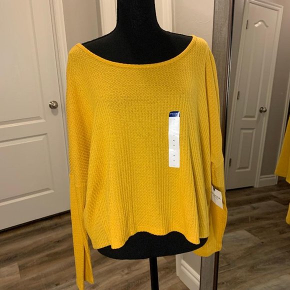 JCPenney Arizona | Waffle Low Shoulder Blouse - Picture 2 of 9